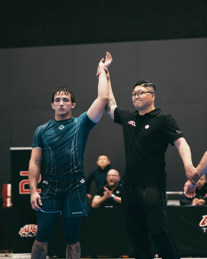 'Motion' Jozef Chen Short Sleeve Rashguard (Castleton Green)