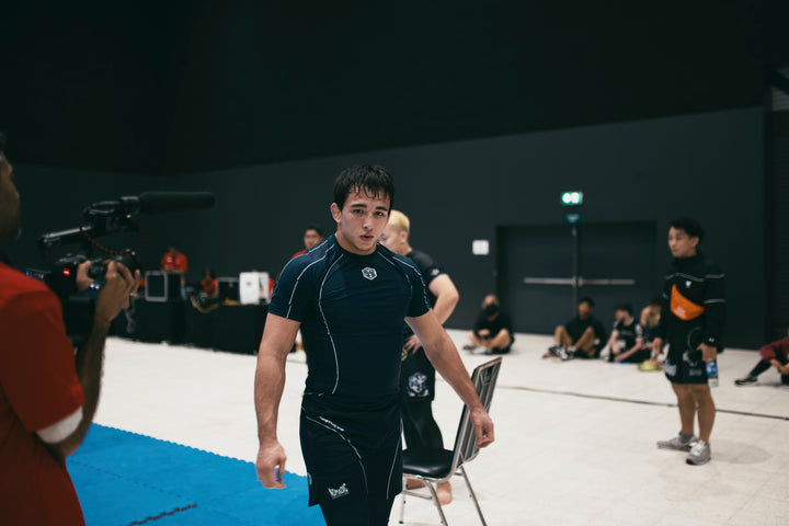 'Fine Lines' Jozef Chen Short Sleeve Rashguard (Ink)