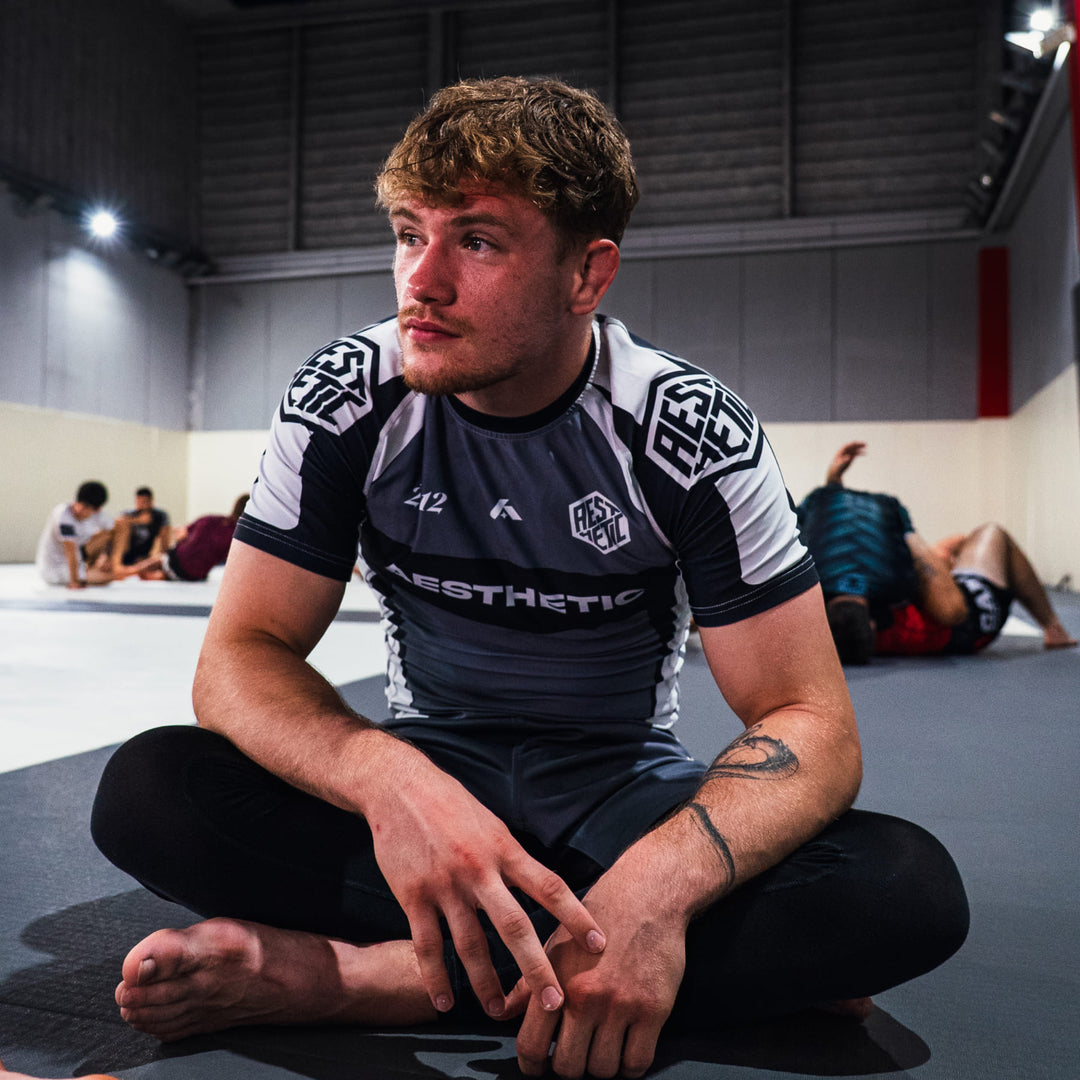 Cross Short Sleeve Rashguard (Black)